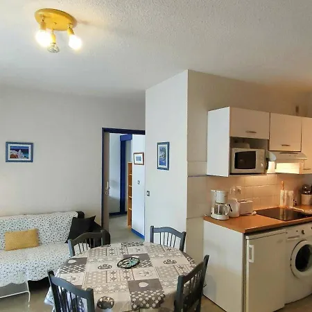 2 Pieces Au Centre De - 4 Pers - Fr-1-234-148